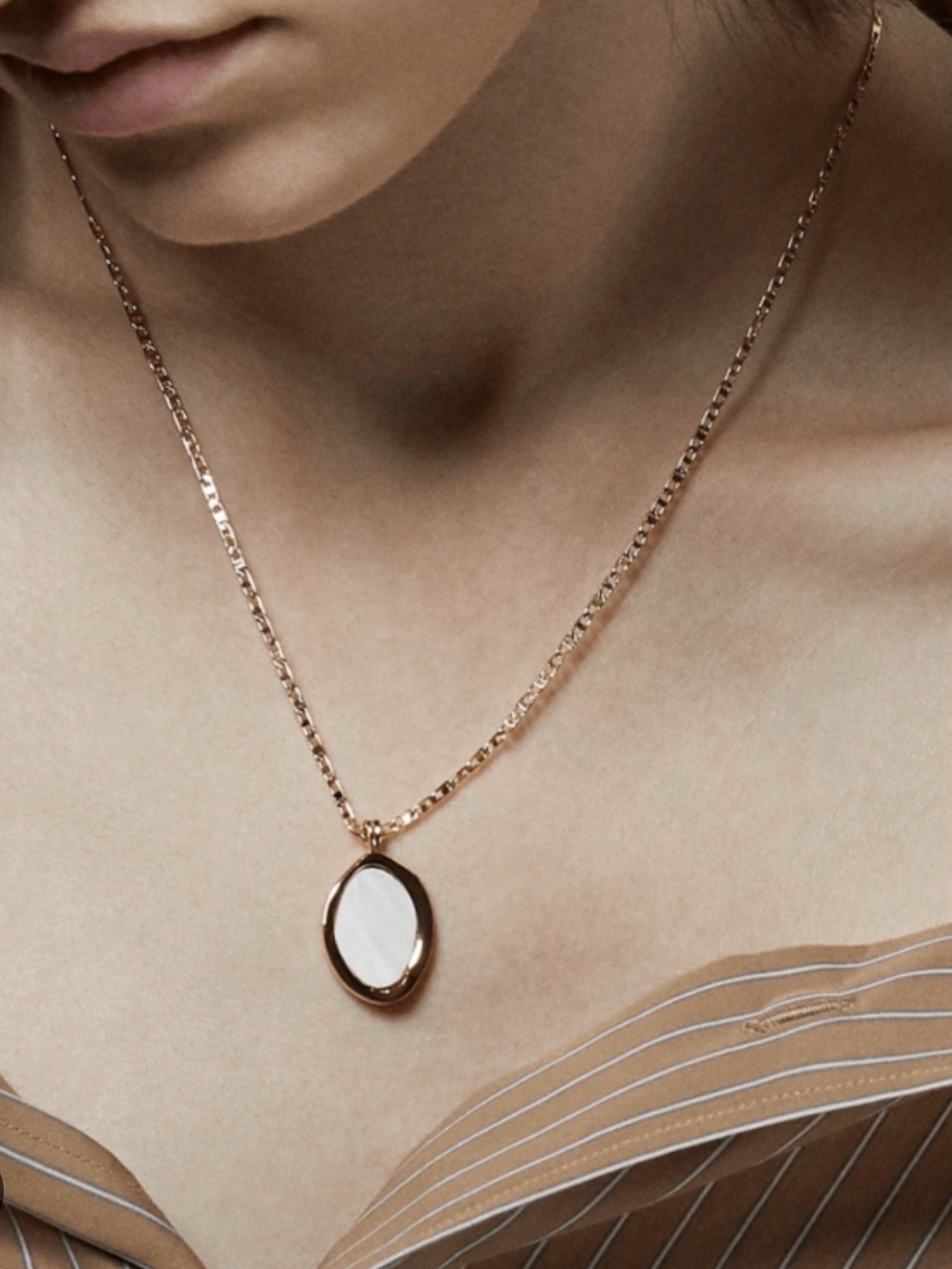 Jenny Bird Pendant Necklace with Mother-of-Pearl Inlay